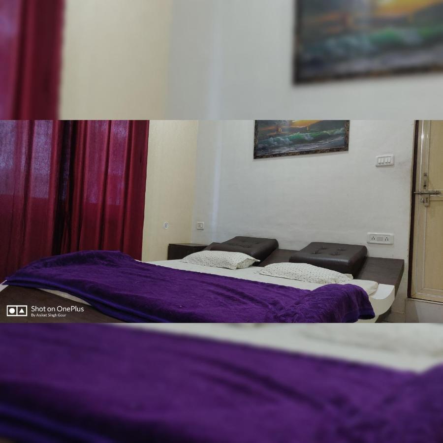 Couple Friendly Hotel - Sunset Orchha Bagian luar foto