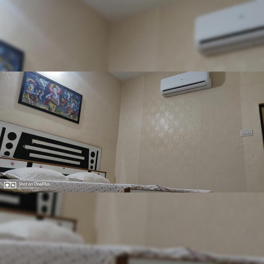 Couple Friendly Hotel - Sunset Orchha Bagian luar foto
