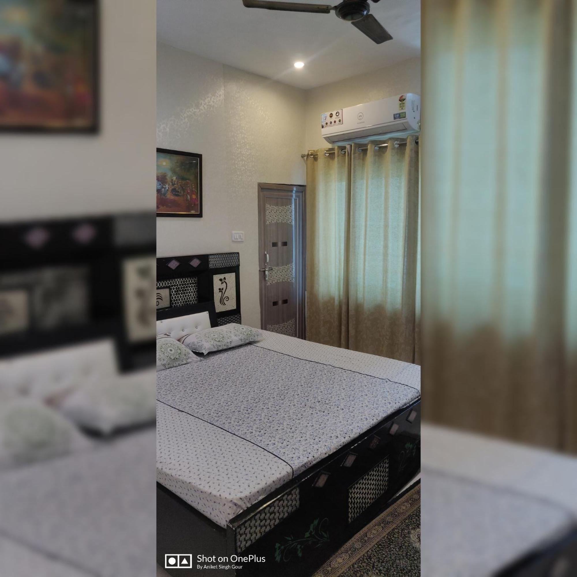 Couple Friendly Hotel - Sunset Orchha Bagian luar foto