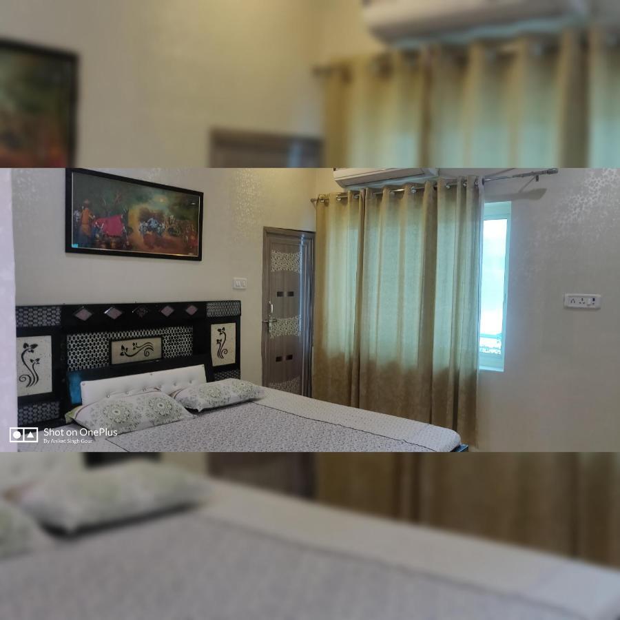 Couple Friendly Hotel - Sunset Orchha Bagian luar foto