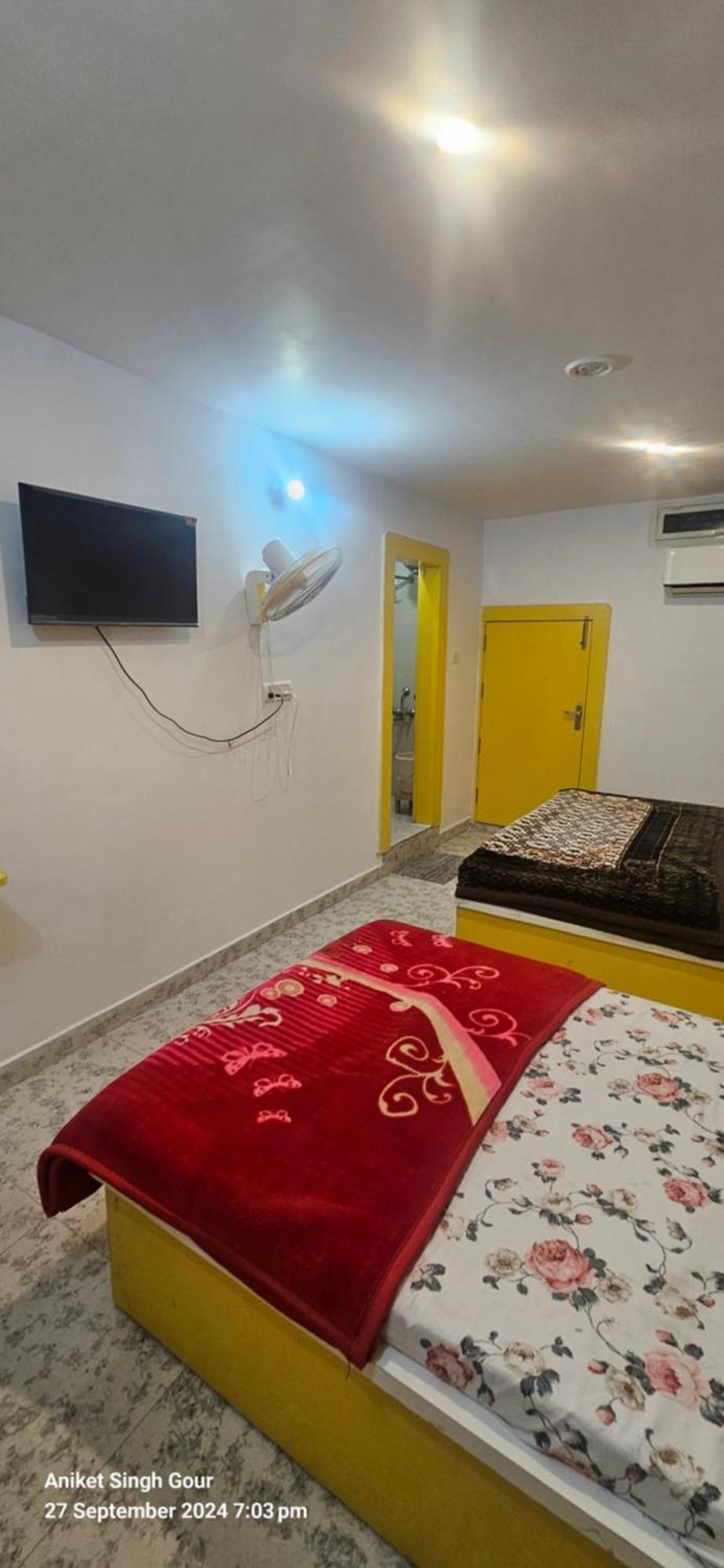 Couple Friendly Hotel - Sunset Orchha Bagian luar foto